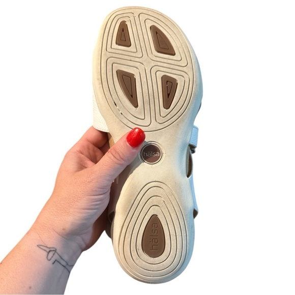 EUC - Halsa Destiny Sandals - White Size 10 - Picture 6 of 7